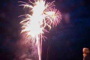 15.Fireworks.ST_NZ63482