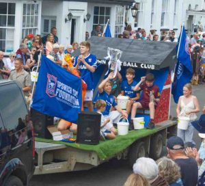 Alec-Brown-Parade-07