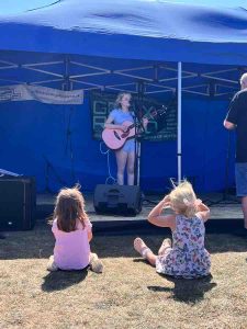 MoiraAndrewGraceCalverSingerIMG 1048 (1) (1)