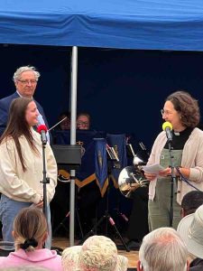 2025-08h Songs of Praise