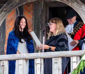 Stuart-Turner-3-The-Queen-is-Announced
